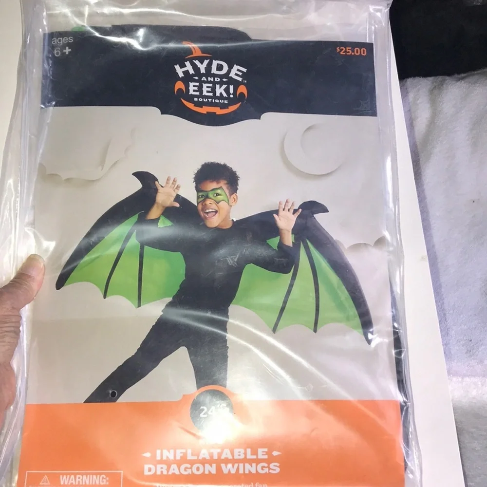 NIP Inflatable Dragon Wings w/Fan
